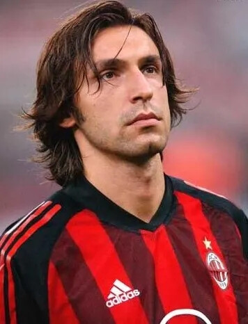 西班牙队史自然年射手榜：奥亚萨瓦尔2025年打入9球并列第4（奥亚萨瓦尔2025年斩获9球，位列西班牙队史自然年进球榜并列第4）