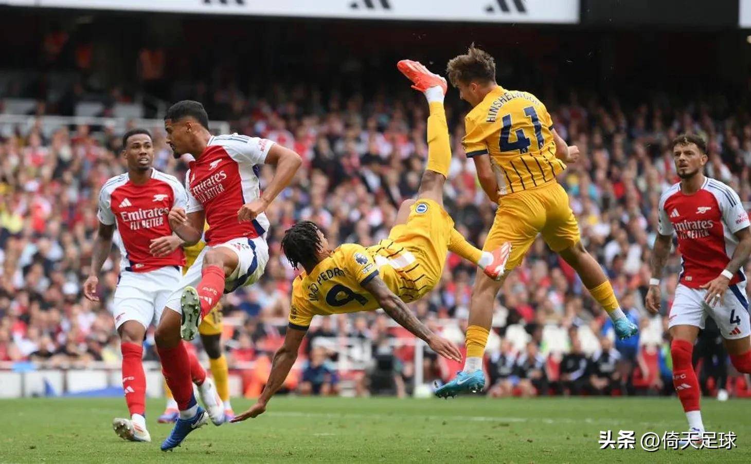 拉波尔塔的圣诞轻松时刻：巴萨主席的亲民魅力与未来布局（圣诞里的拉波尔塔：巴萨掌门的亲和力与未来蓝图）