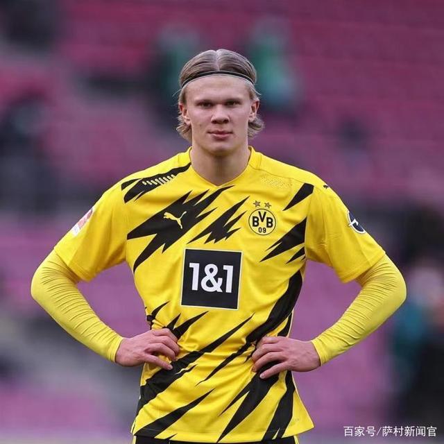 谭龙效力亚泰8年陪球队降级又冲超，如今再次跟随球队降级（谭龙八年亚泰生涯，历经降级与冲超，如今再度随队降级）