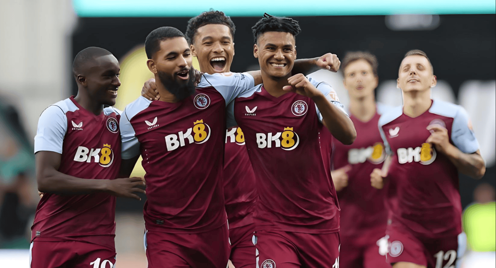 安迪·卡罗尔惊叹切赫神扑，创英格兰足球史经典瞬间（安迪·卡罗尔惊呼切赫神级扑救，一幕载入英格兰足坛史册）