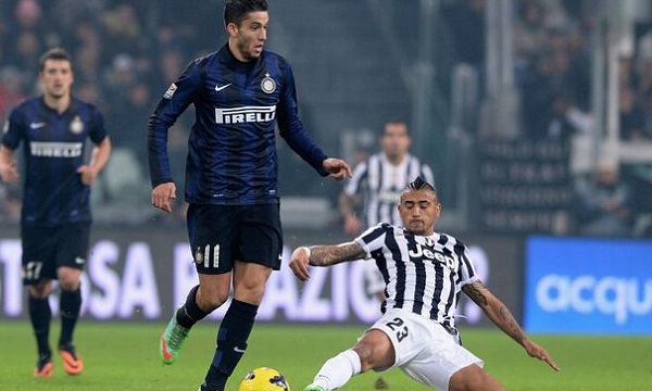 东体：海港计划1月中旬收队，俱乐部会评估合同到期球员（东体：海港队预计1月中旬集结，俱乐部将评估合同到期球员）