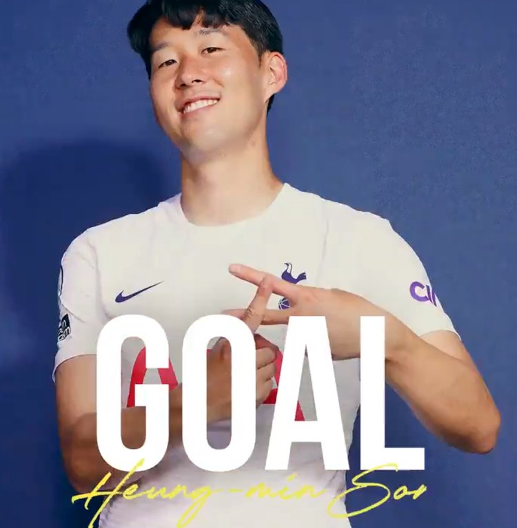 霍伊伦德：从曼联到那不勒斯的传奇转变（霍伊伦德：从曼联迈向那不勒斯的传奇蜕变）