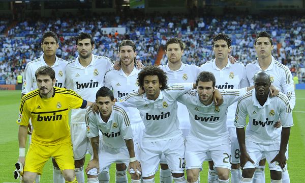 曼联vs西汉姆联前瞻：齐尔克泽重拾信心 红魔主场无惧铁锤帮（曼联迎战西汉姆前瞻：齐尔克泽状态回升，红魔主场底气十足）